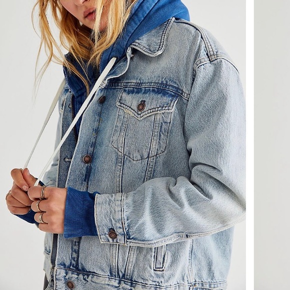 Free People We The Free Jolene Blue Denim Classic Trucker Jean Jacket - Picture 1 of 2